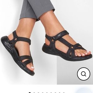 SKECHERS STRAP SANDAL ON THE GO 600-BRILLIANCY sz 7